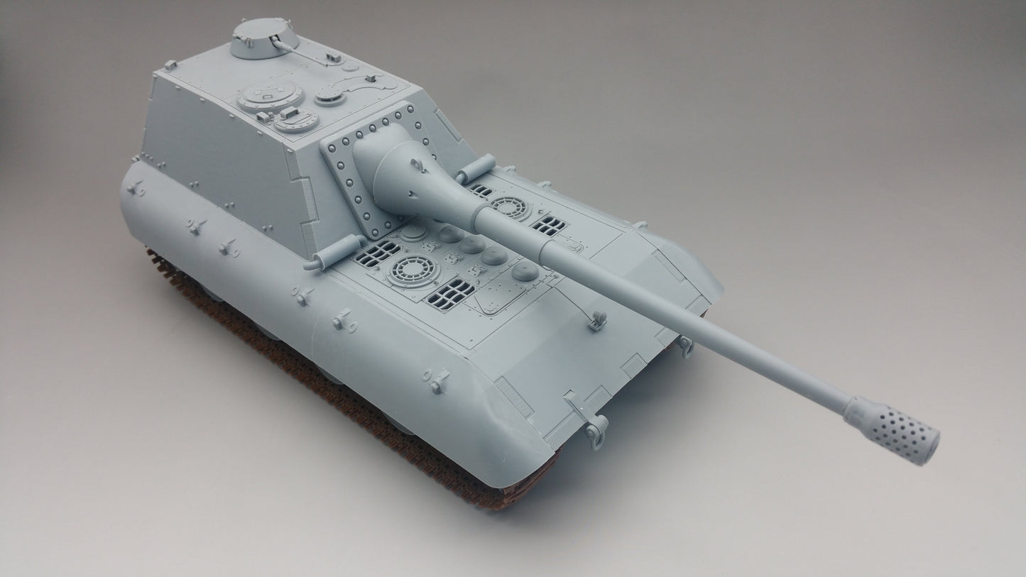 Amusing Hobby 35A017 1/35 Jagdpanzer E-100